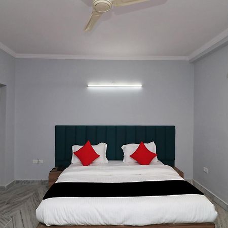 Capital O 29330 Esscon House Gurgaon Exterior foto